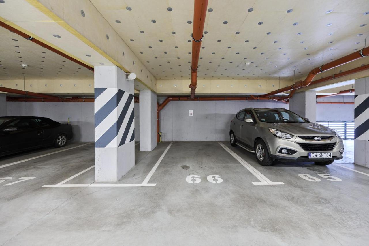Apartment Krakowska 39 With Ac & Parking & Loggia Wroclaw By Noclegi Renters Extérieur photo